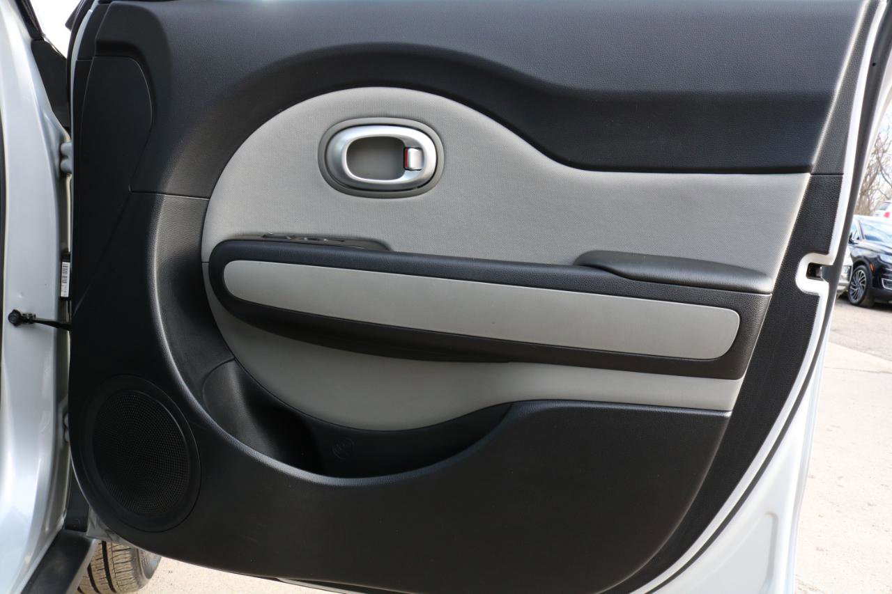 Used 2016 Kia Soul + FWD image 40