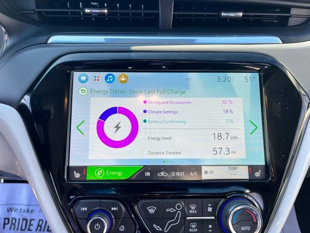 Used 2020 Chevrolet Bolt Premier w/ Infotainment Package image 37