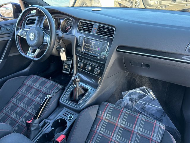 Used 2017 Volkswagen GTI S image 20