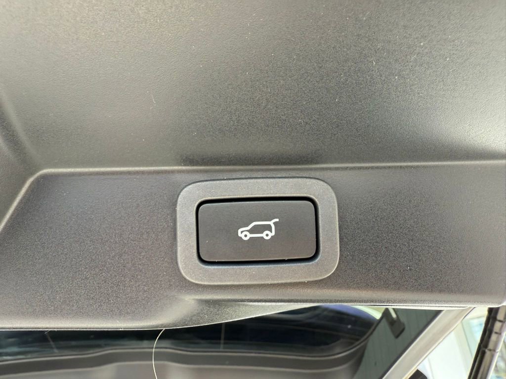 Used 2014 Land Rover Range Rover Sport HSE image 38