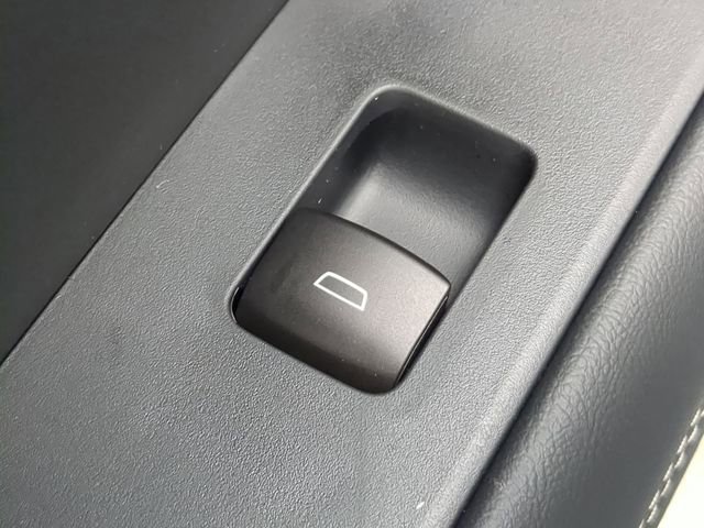 New 2026 GMC Terrain Elevation w/ Elevation Premium Package image 38