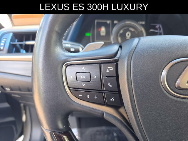 Used 2019 Lexus ES 300h w/ Accessory Package 2 FWD image 28