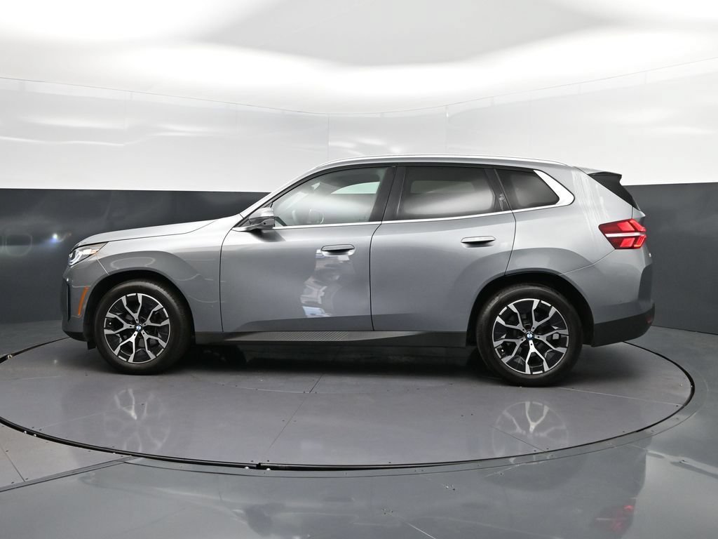 Certified 2025 BMW X3 xDrive30i w/ Premium Package AWD/4WD image 4