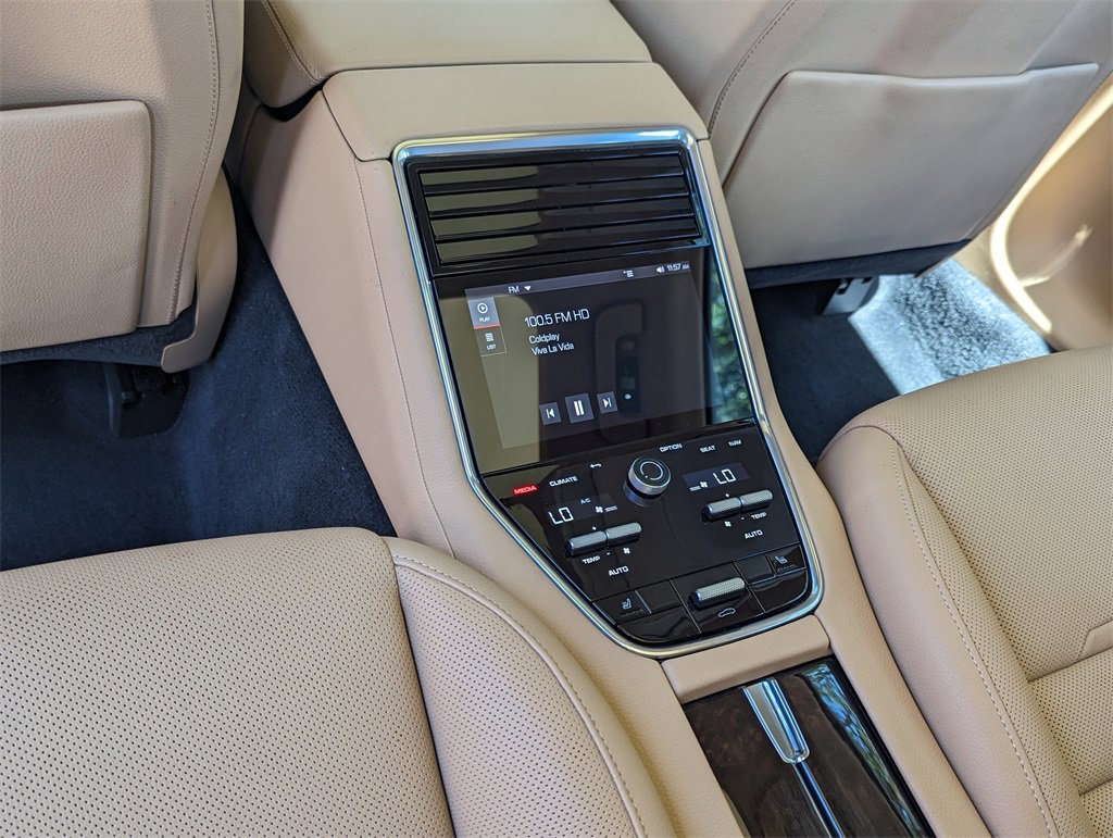 Used 2021 Porsche Panamera image 10