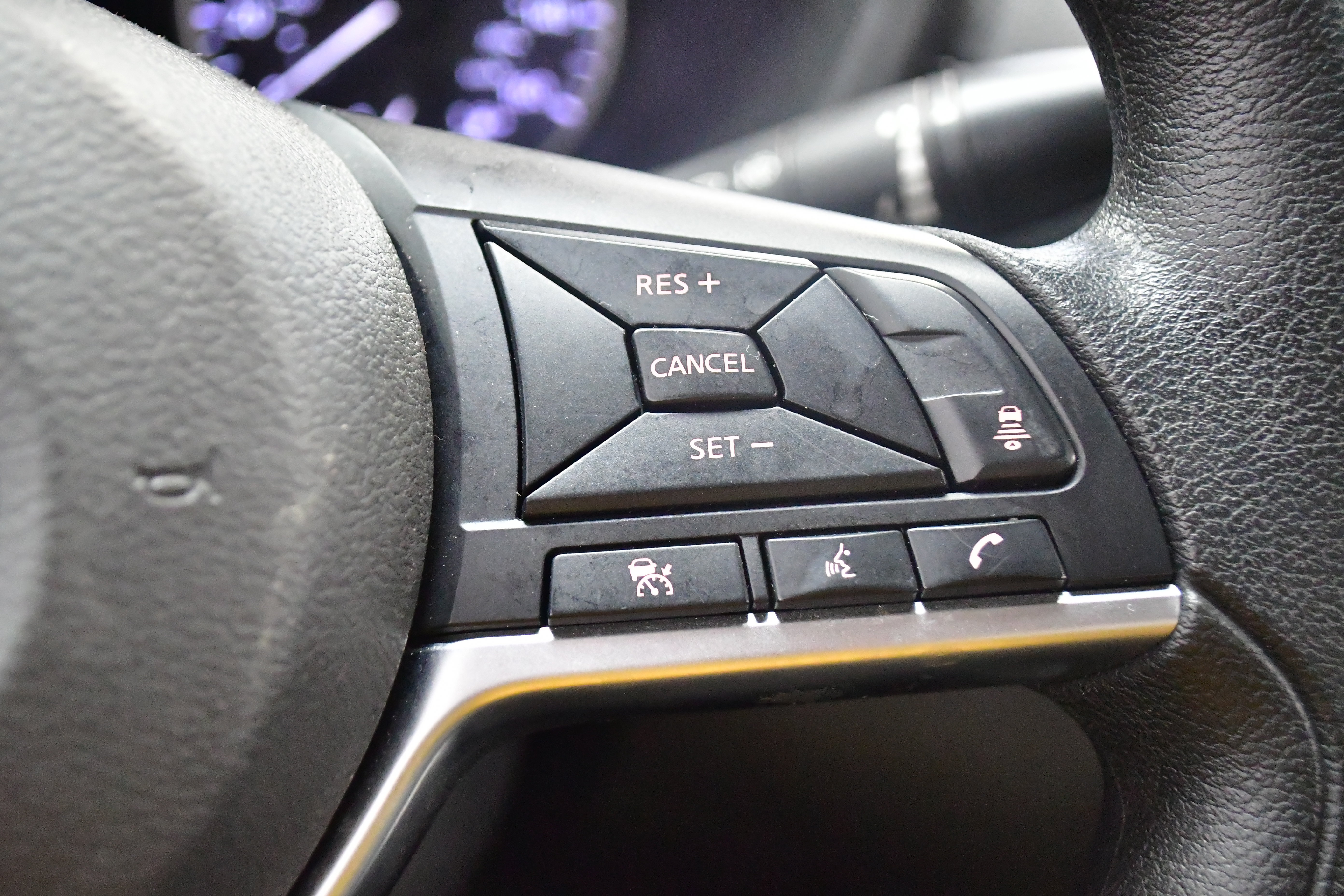 Used 2024 Nissan Sentra SV FWD image 22