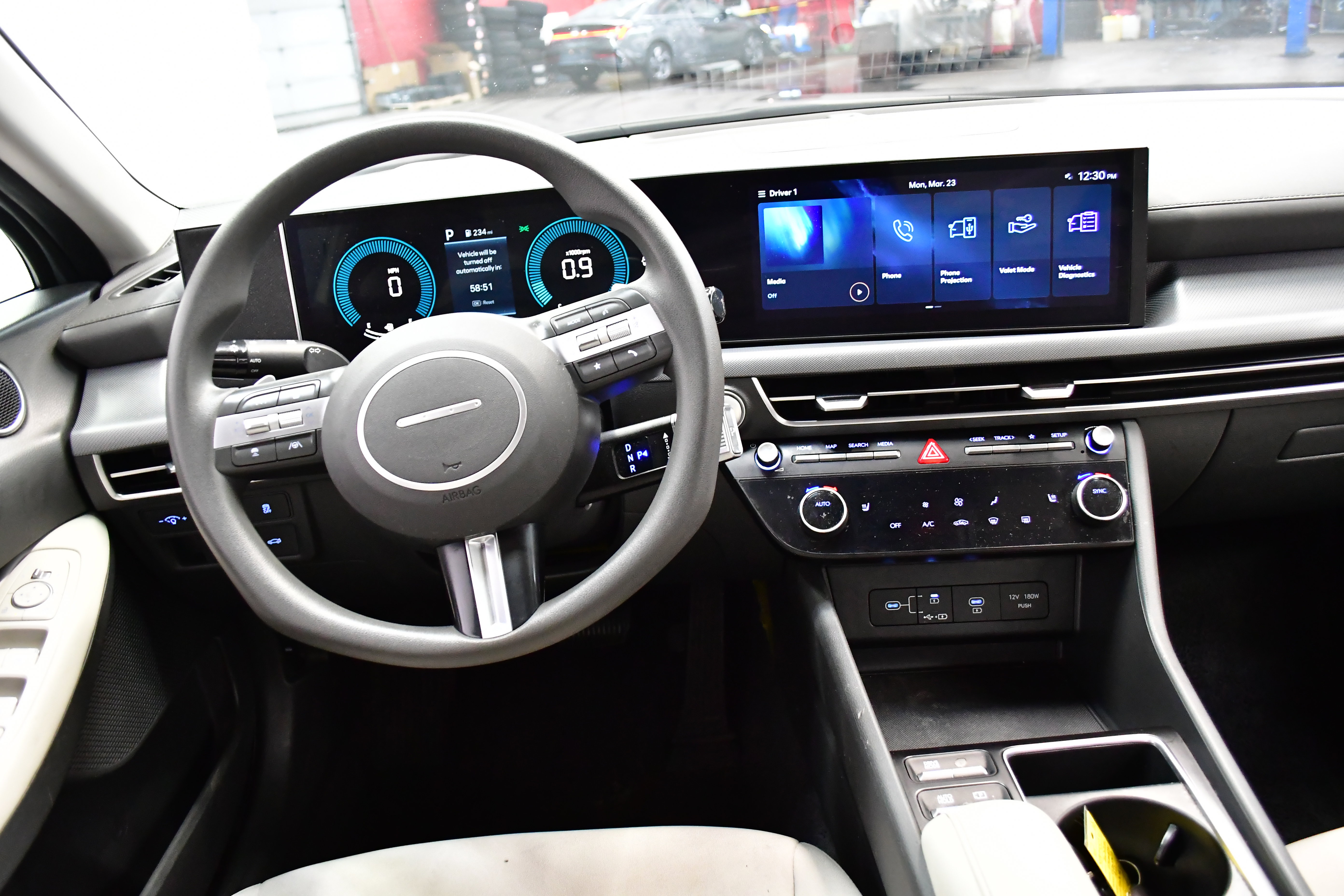 Used 2025 Hyundai Sonata SEL FWD image 8