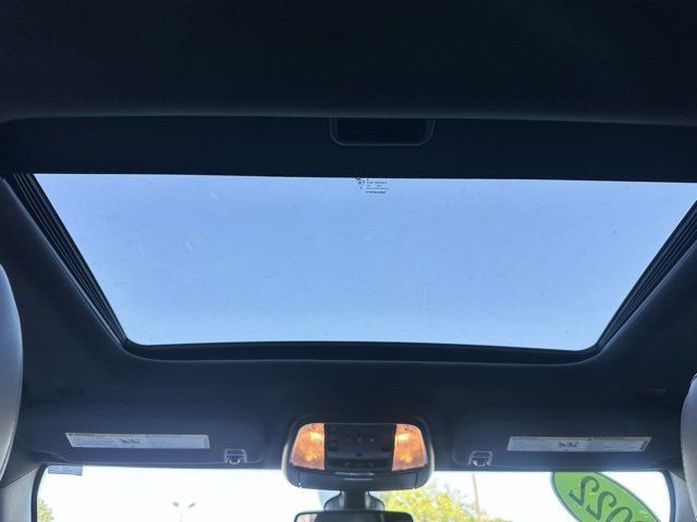 Used 2022 Jeep Grand Cherokee Laredo X image 25