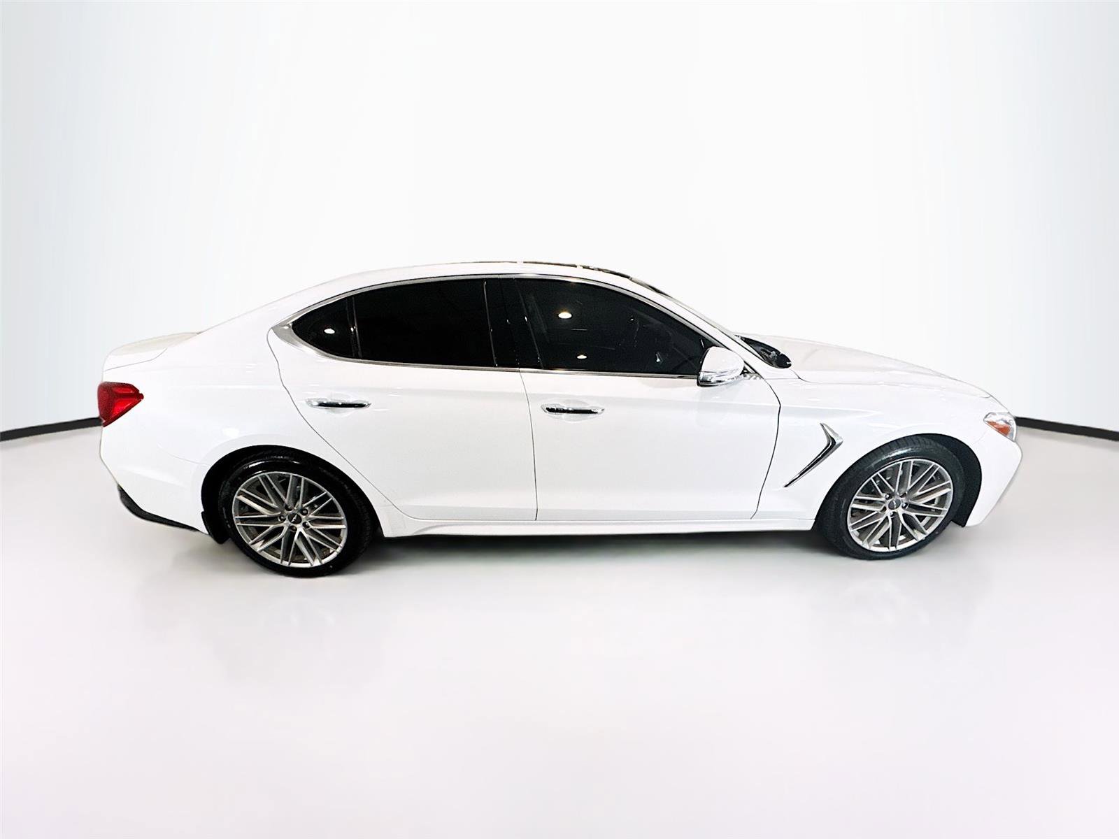 Used 2020 Genesis G70 2.0T w/ Elite Package AWD/4WD image 32