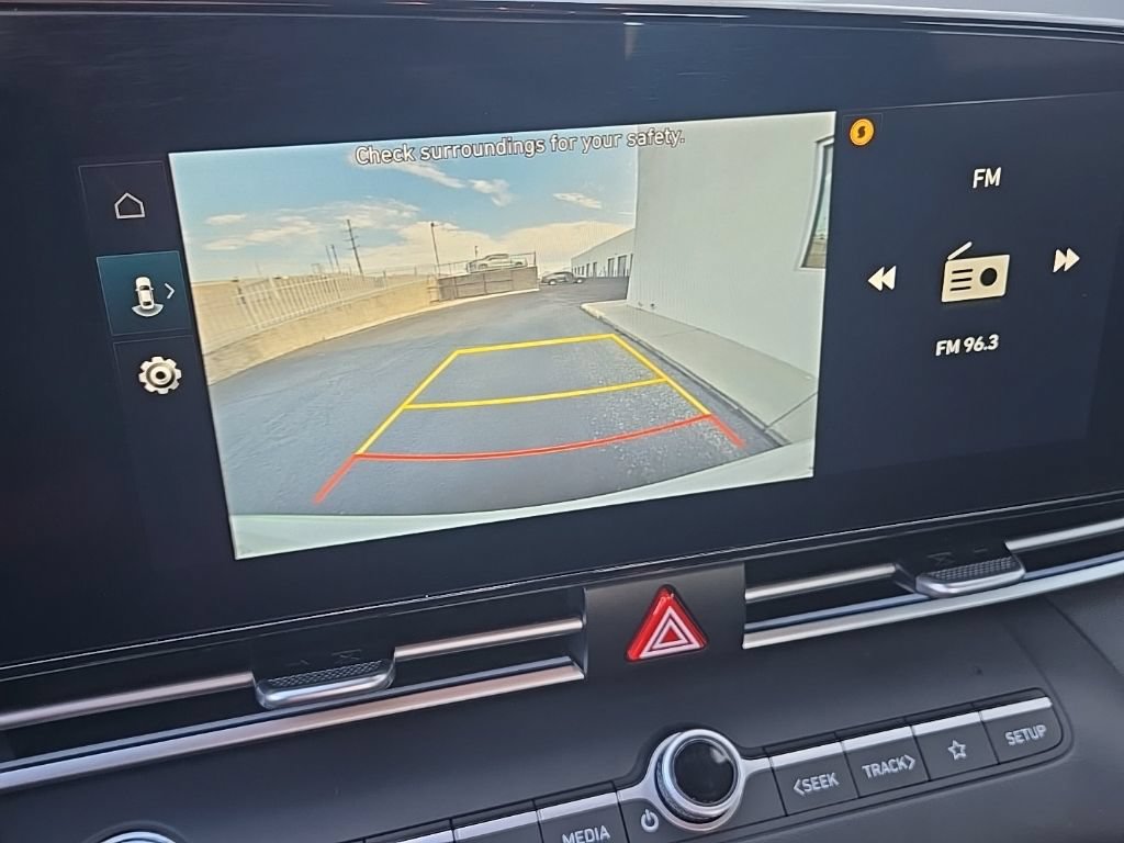 Used 2025 Hyundai Elantra Limited FWD image 20