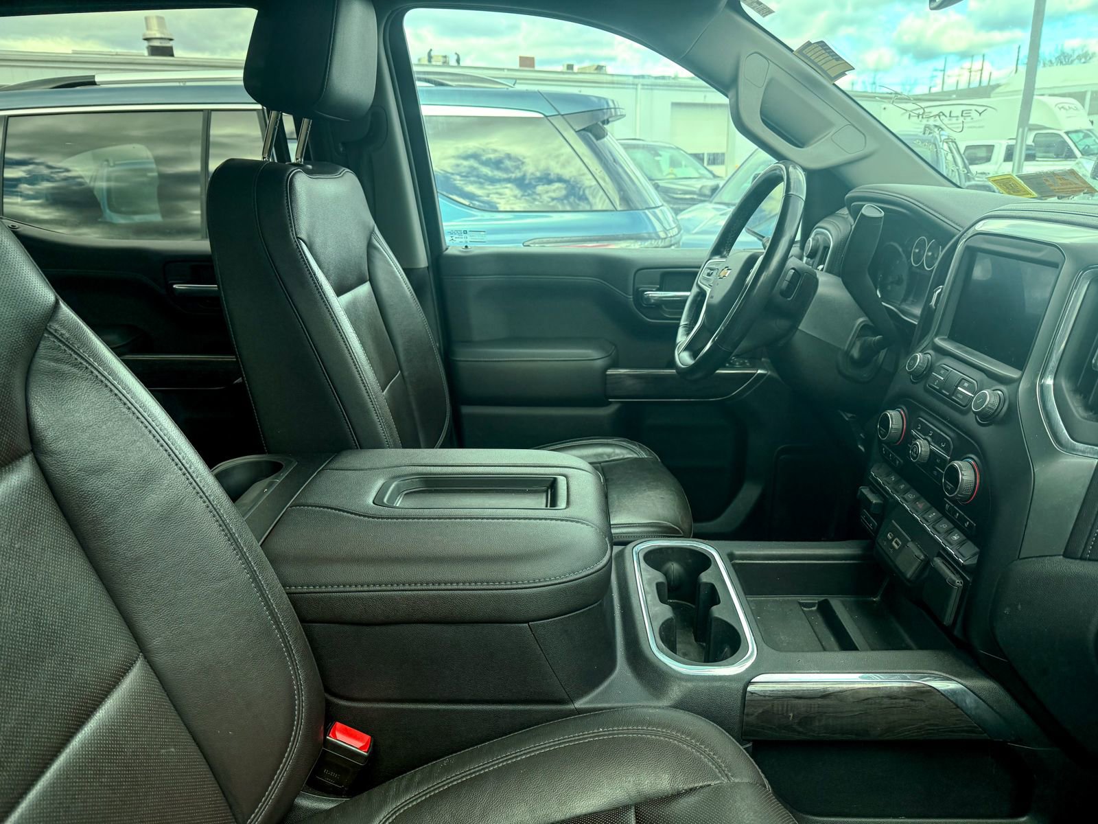 Used 2020 Chevrolet Silverado 1500 LTZ w/ LTZ Plus Package image 10