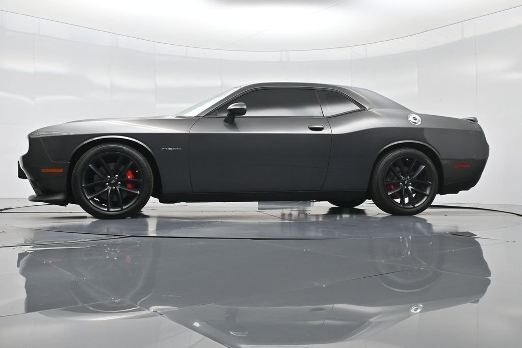 Used 2022 Dodge Challenger R/T w/ Performance Handling Group image 6