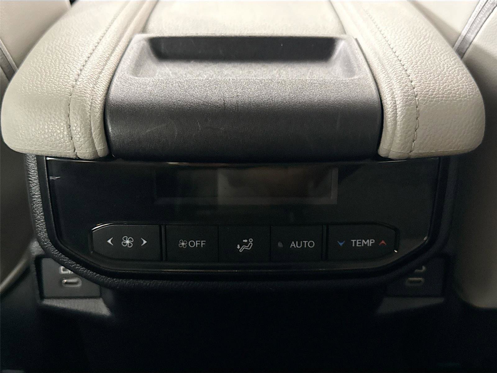 Certified 2026 Toyota Grand Highlander FWD image 34