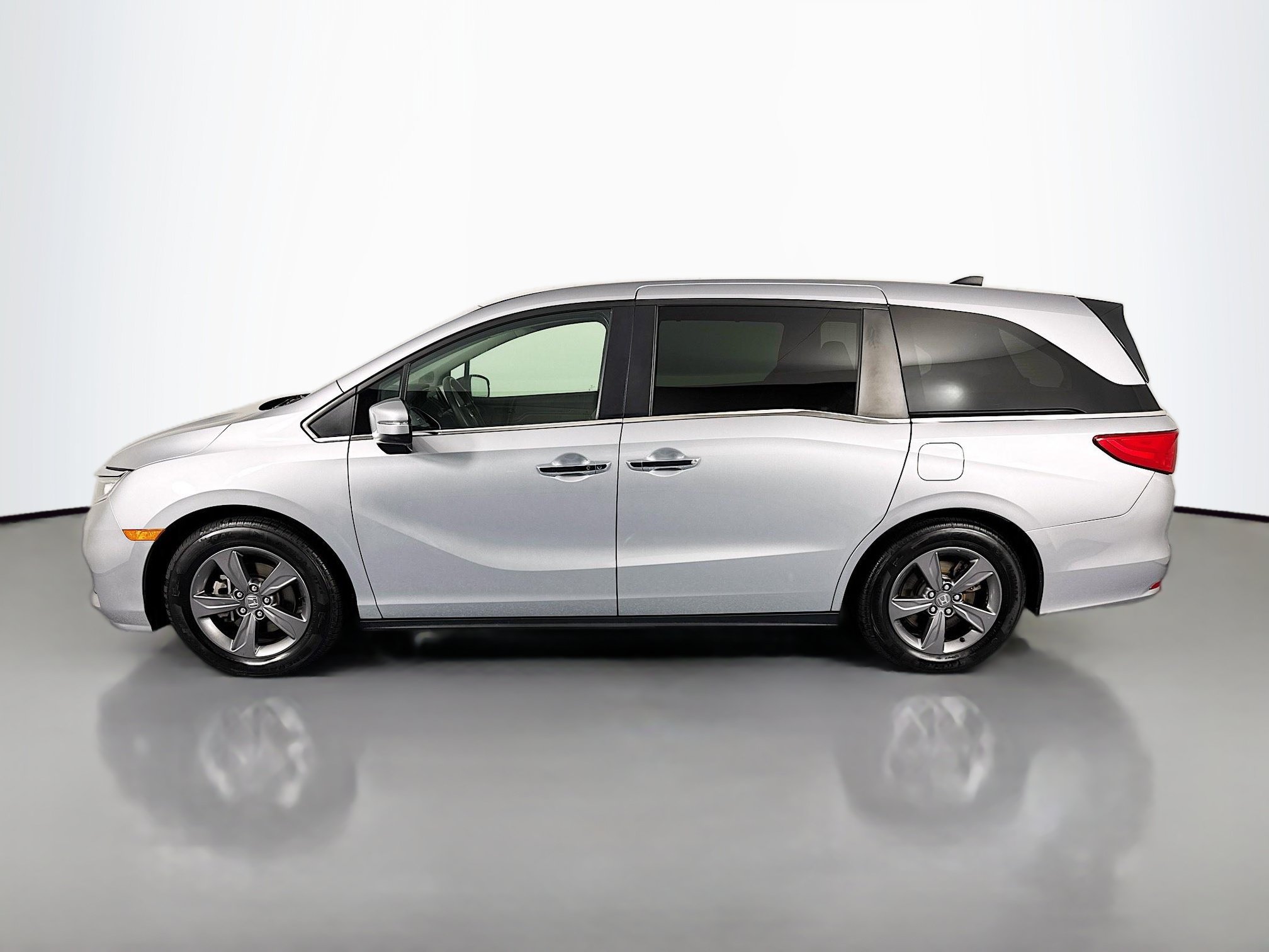 Certified 2024 Honda Odyssey EX image 8