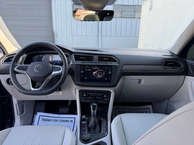 Used 2024 Volkswagen Tiguan SE w/ Panoramic Sunroof Package AWD/4WD image 22