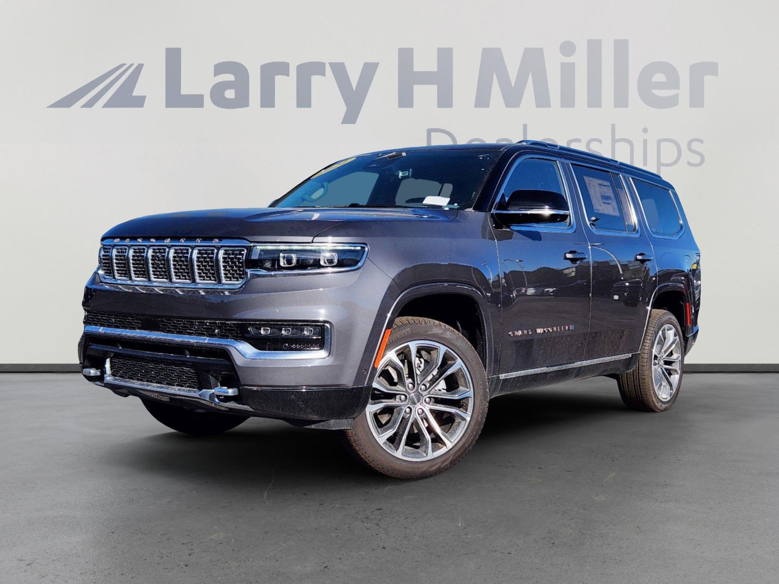 New 2024 Jeep Grand Wagoneer Series III w/ HD Trailer Tow Package