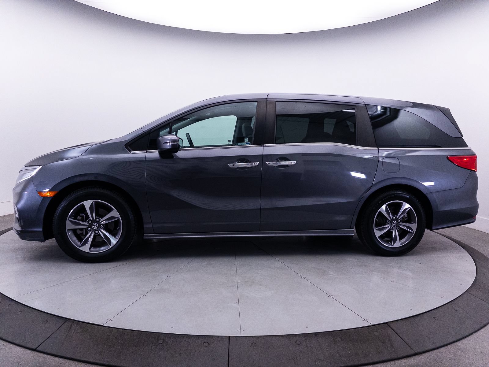 Used 2020 Honda Odyssey Touring image 46