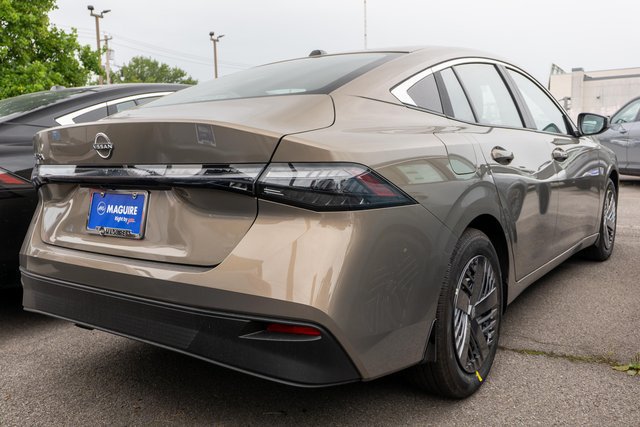 New 2027 Nissan Sentra SV FWD image 4