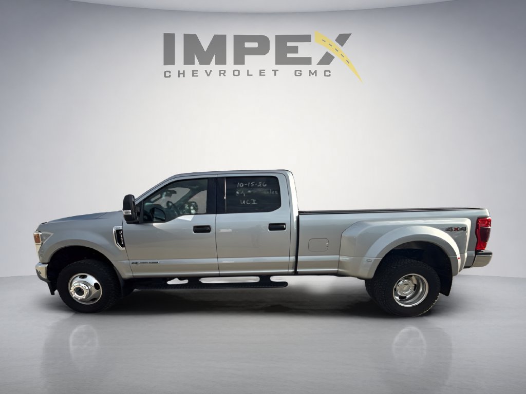 Used 2022 Ford F350 XLT AWD/4WD image 2