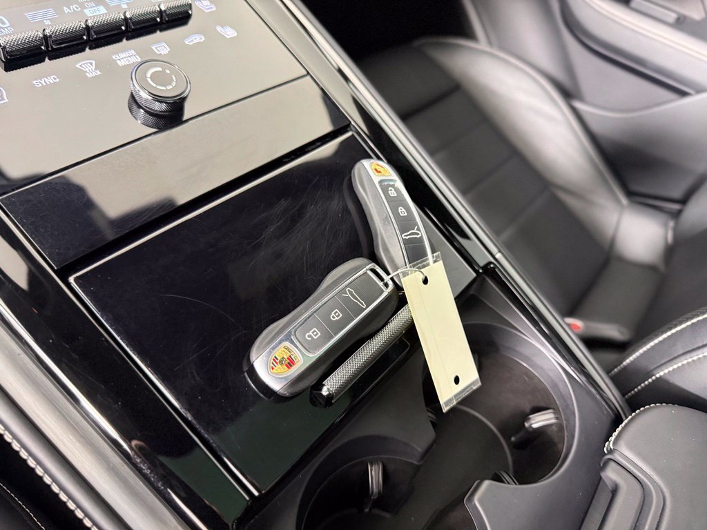 Certified 2024 Porsche Panamera 4 AWD/4WD image 27
