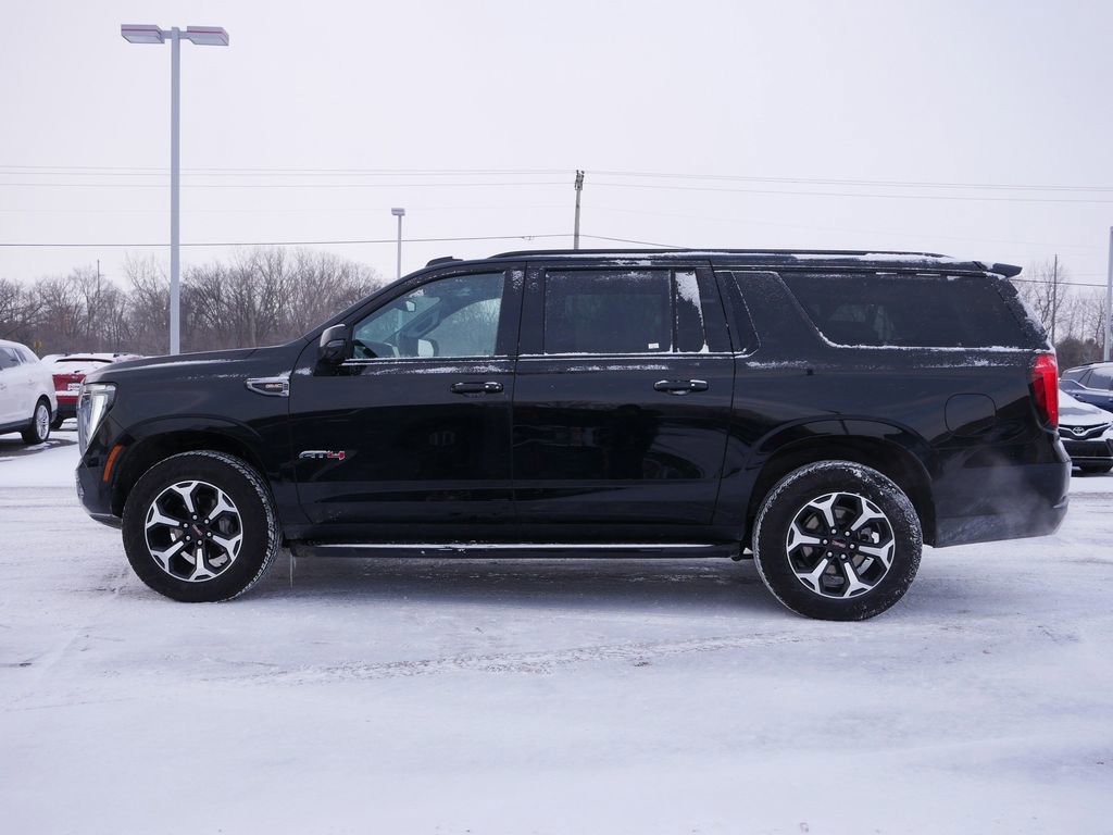 Used 2025 GMC Yukon XL AT4 AWD/4WD image 6