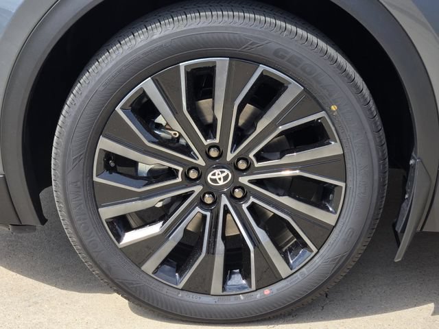 New 2026 Toyota C-HR AWD/4WD image 11