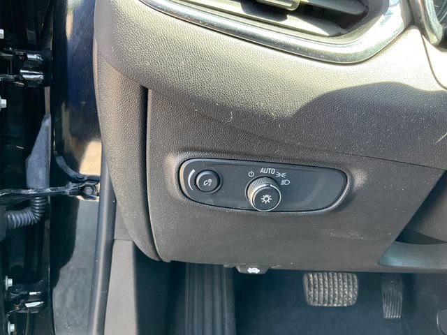 Used 2024 Chevrolet Equinox LS w/ LS Convenience Package image 9