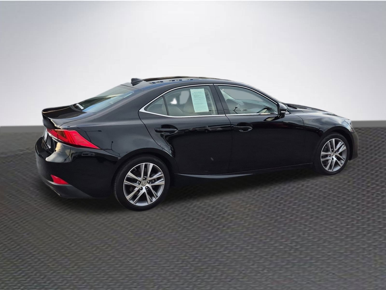 Used 2020 Lexus IS 300 image 4