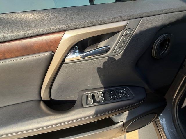 Used 2020 Lexus RX 350L FWD w/ Premium Package image 11