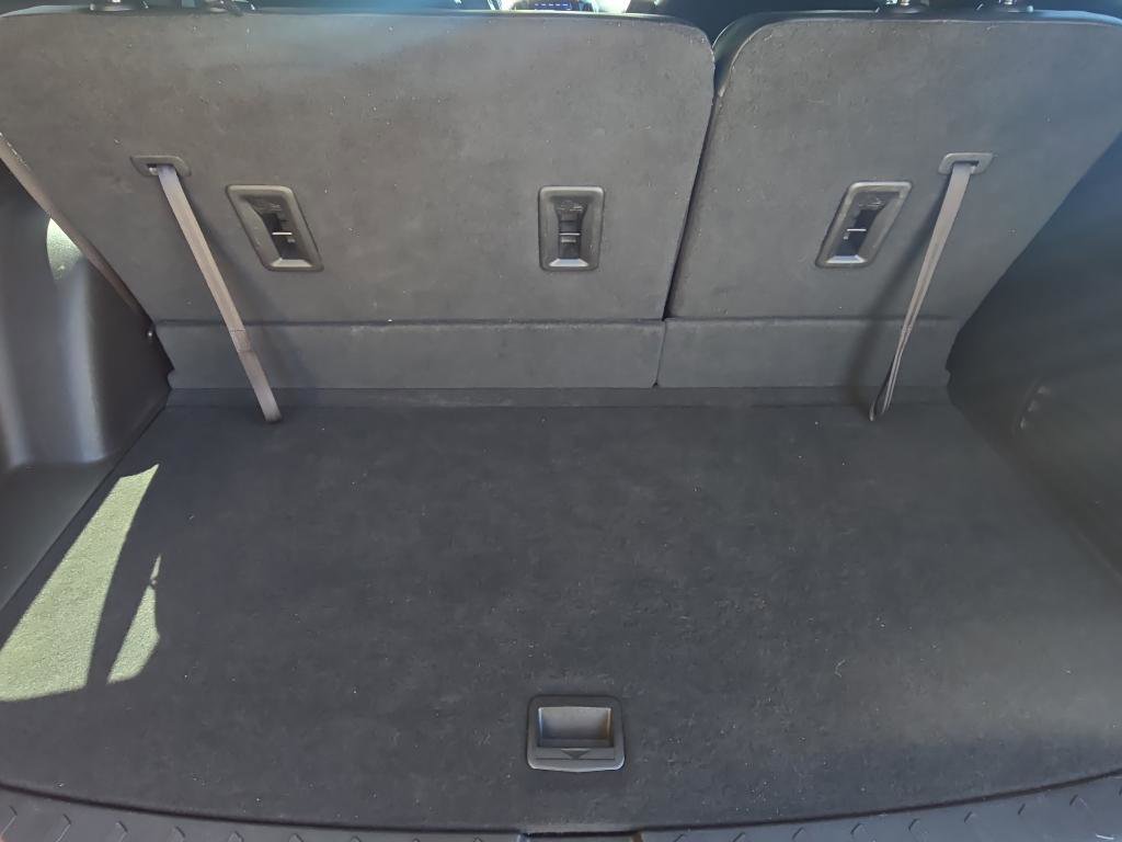 Used 2023 Chevrolet Traverse Premier image 12