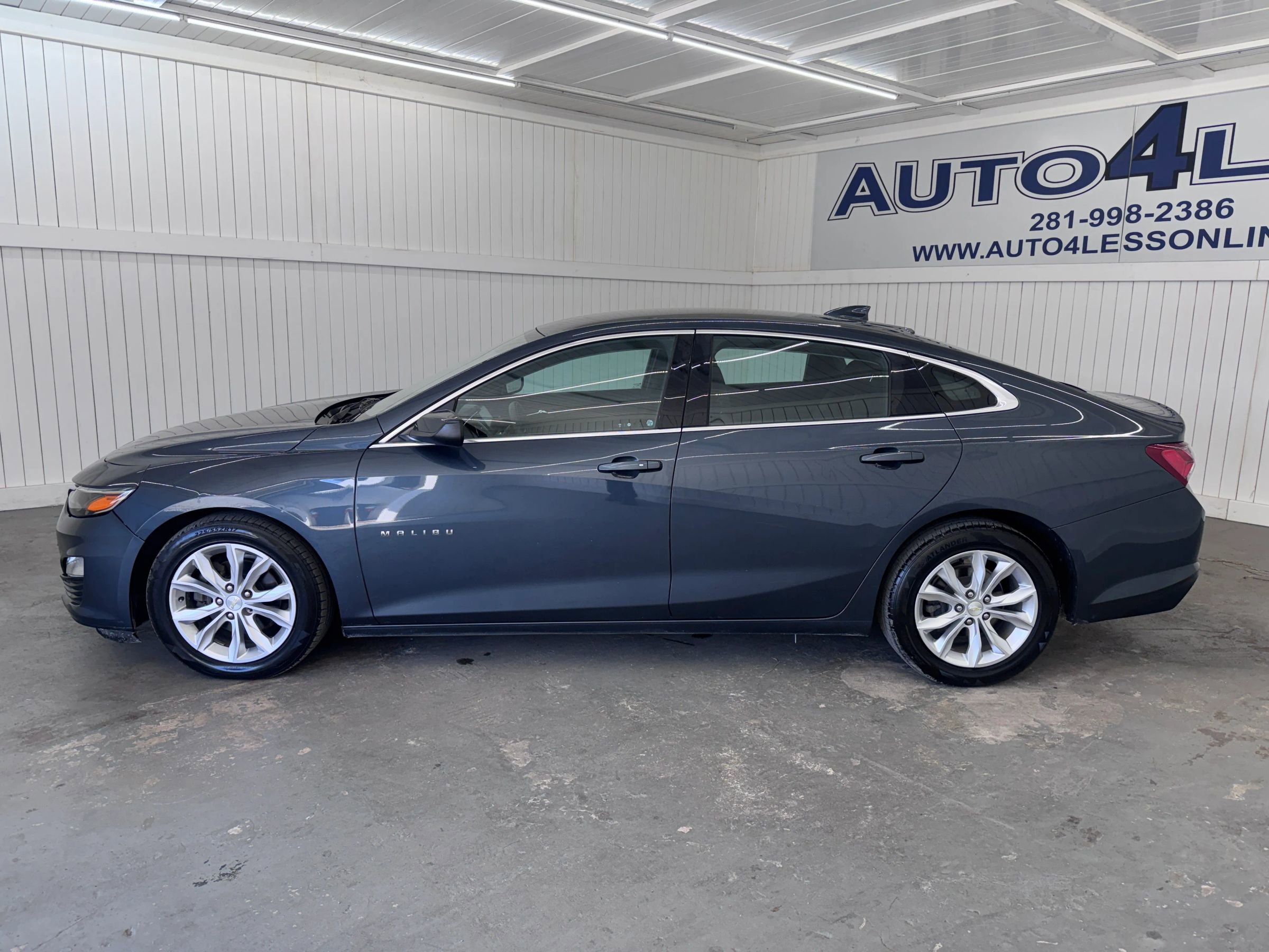 Used 2020 Chevrolet Malibu LT image 8