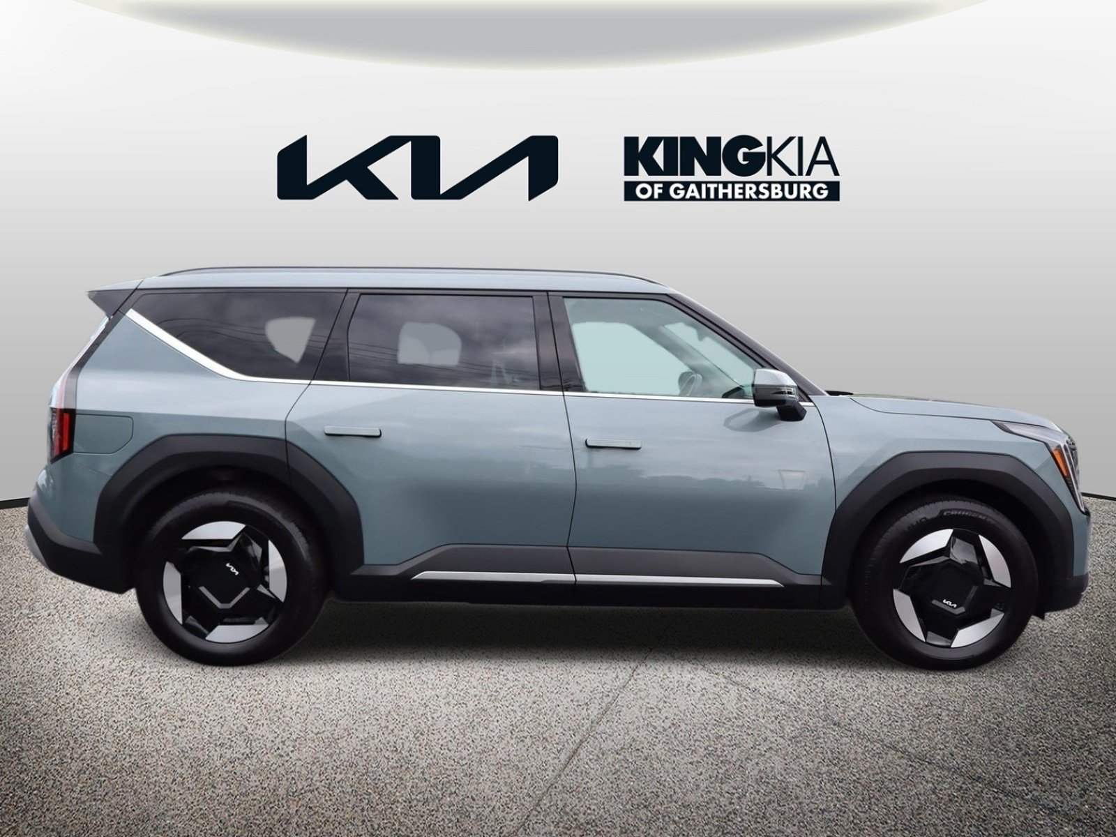 Certified 2024 Kia EV9 Wind AWD/4WD image 2