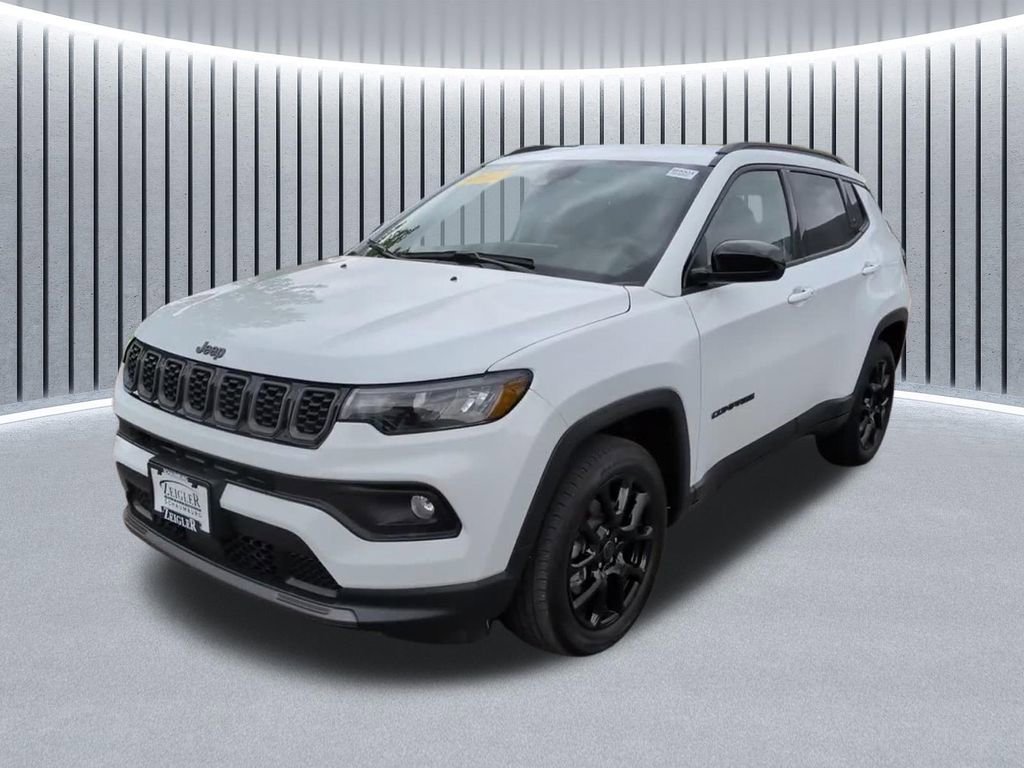 Used 2025 Jeep Compass Latitude w/ Altitude Special Edition AWD/4WD image 16