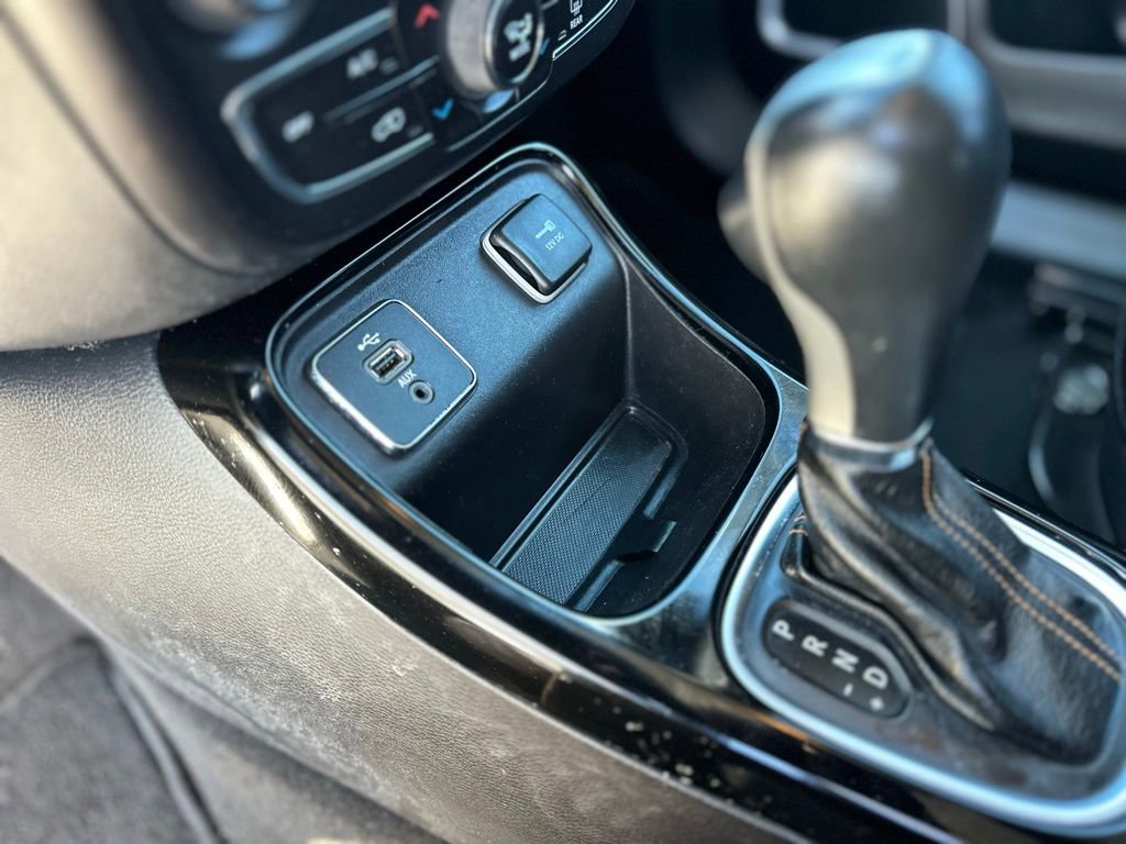 Used 2018 Jeep Compass Altitude w/ Popular Equipment Group image 21