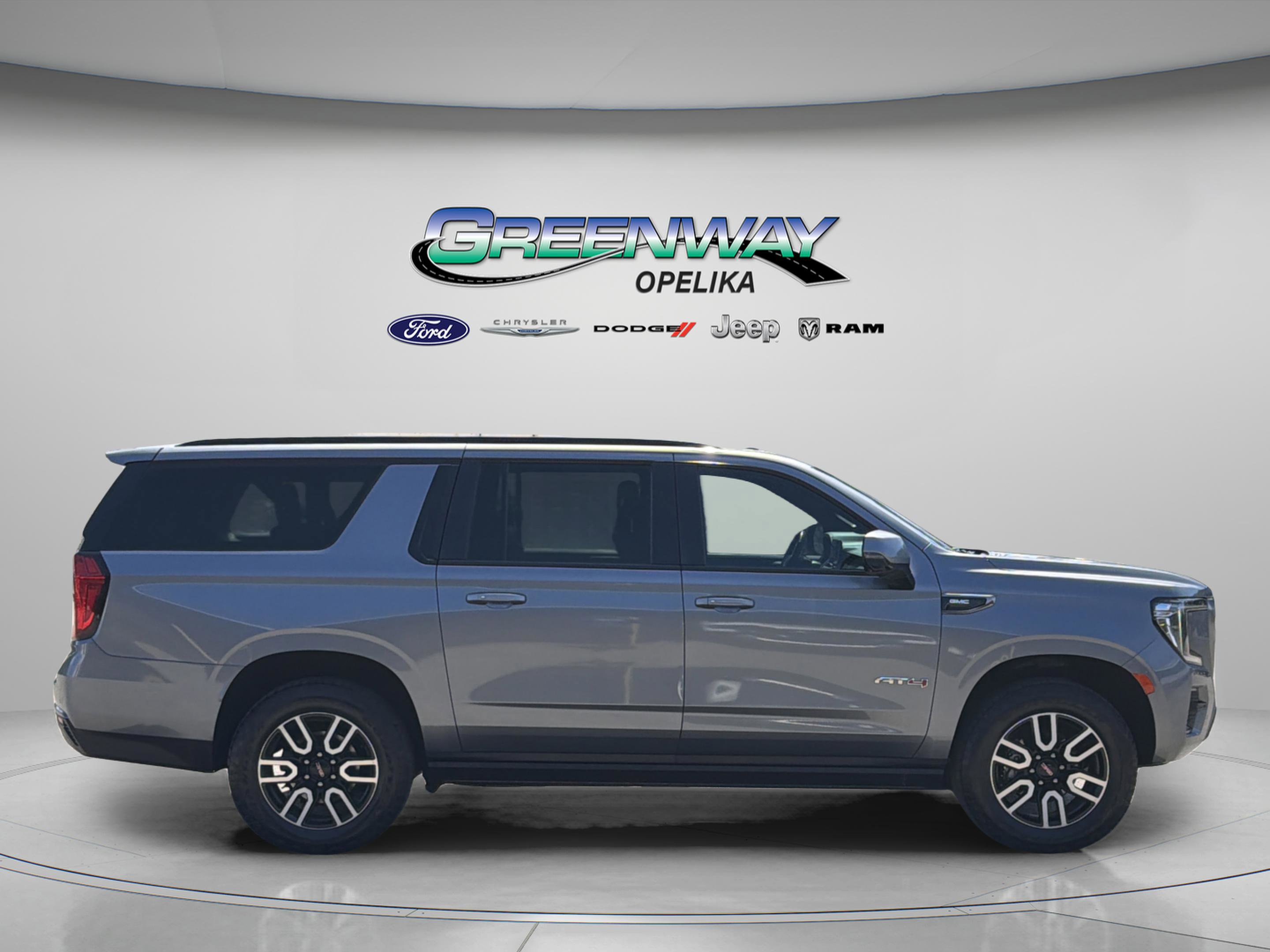 Used 2021 GMC Yukon XL AT4 w/ AT4 Premium Plus Package image 8