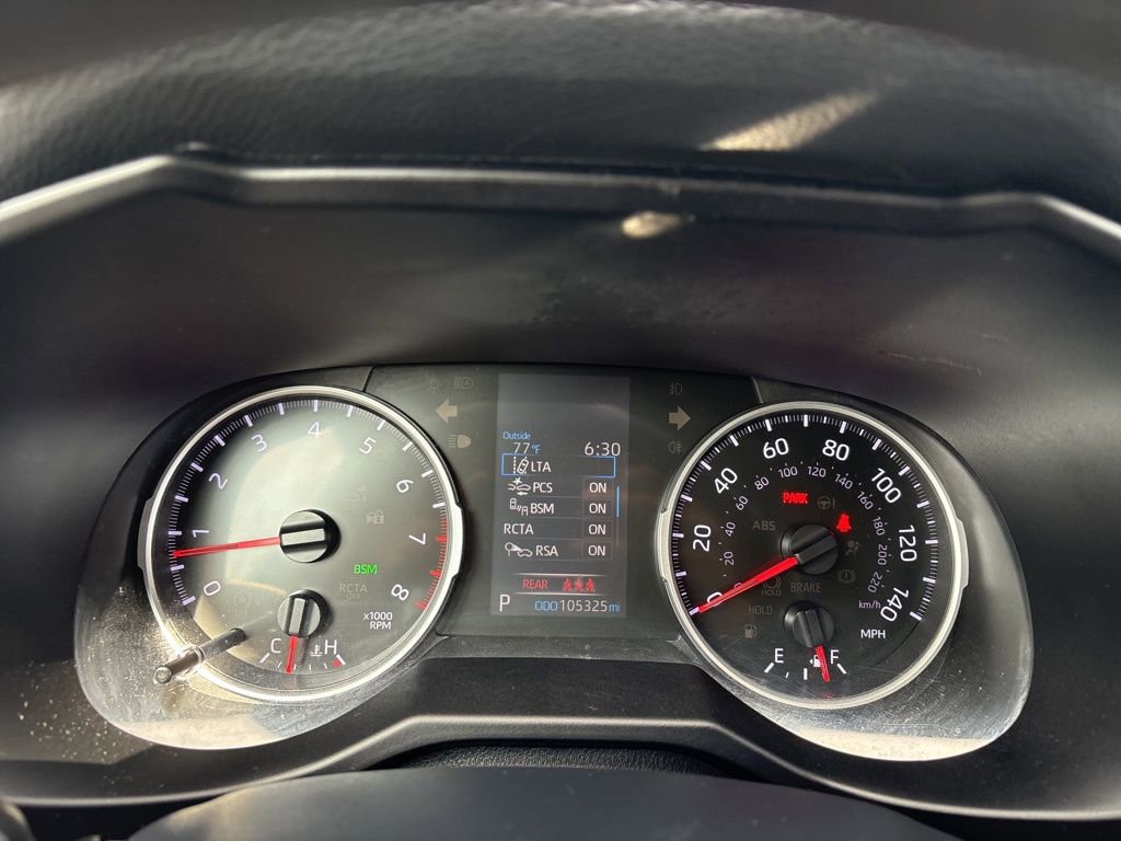 Used 2019 Toyota RAV4 LE w/ All Weather Liner Package AWD/4WD image 16