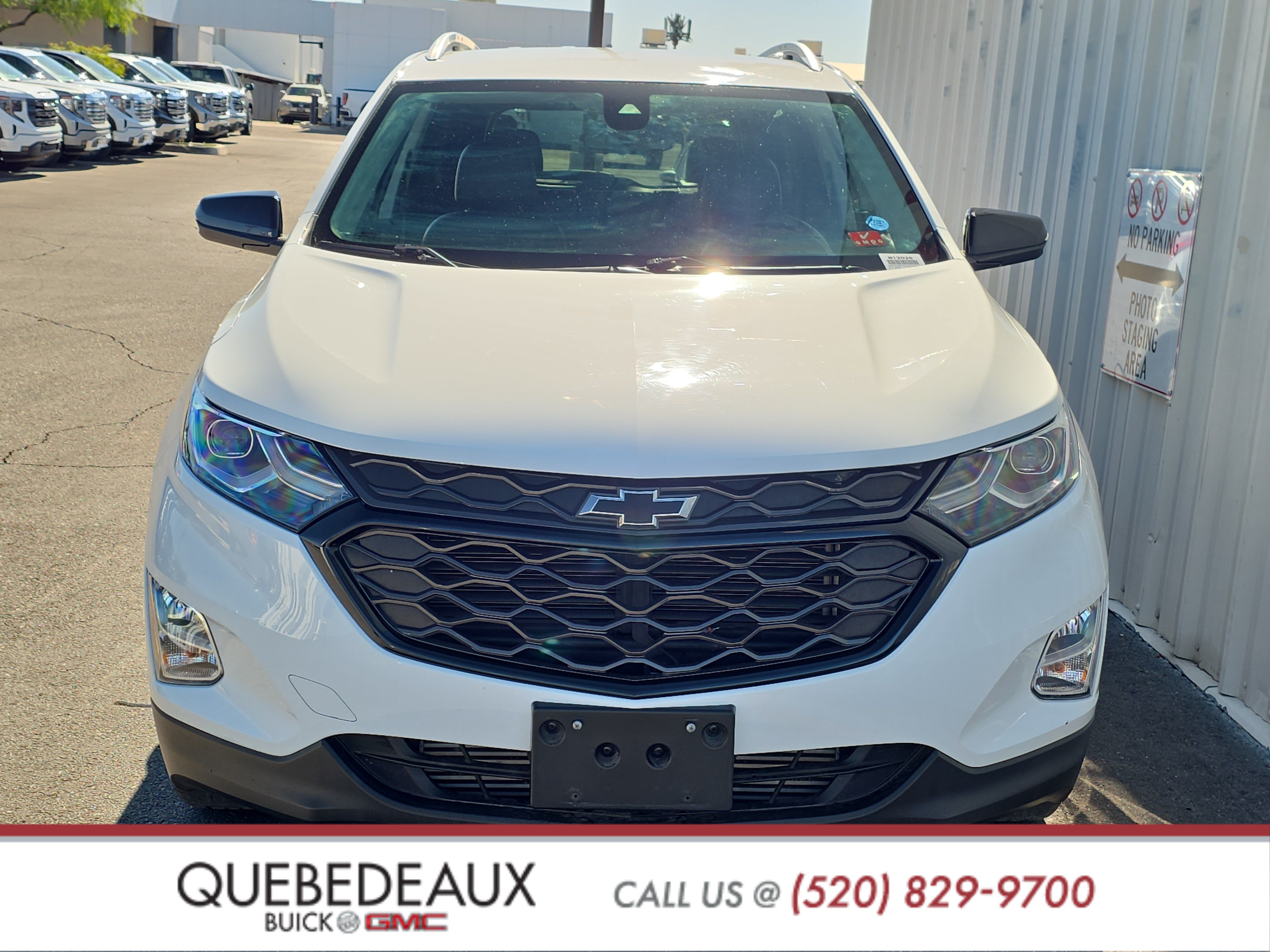 Used 2020 Chevrolet Equinox Premier w/ Premier Redline Edition FWD image 2