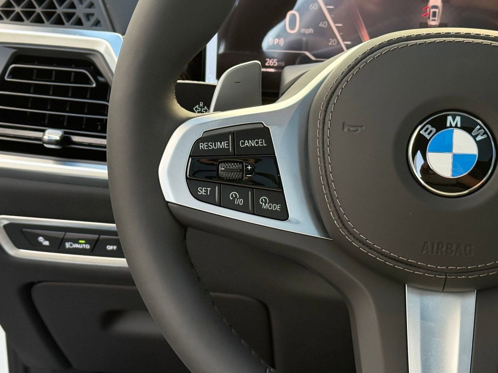 New 2026 BMW X7 xDrive40i w/ Executive Package image 15