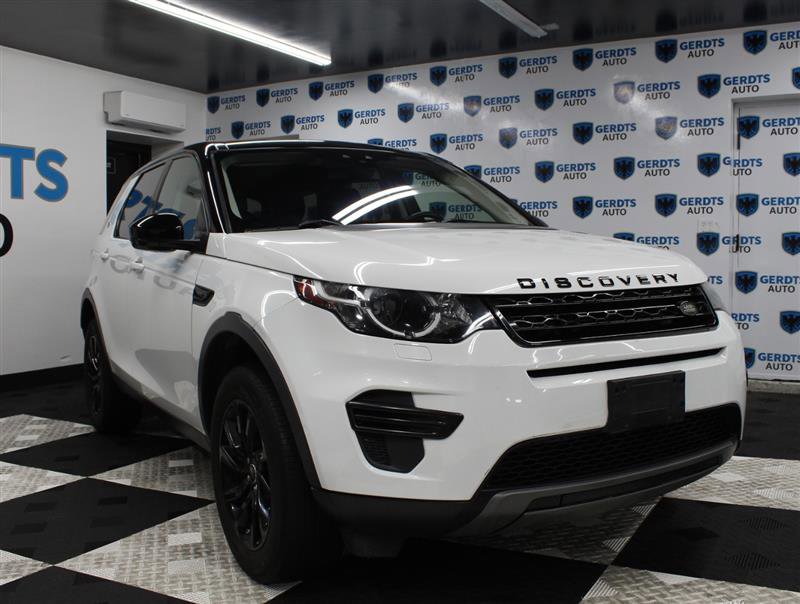 Used 2018 Land Rover Discovery Sport SE image 5