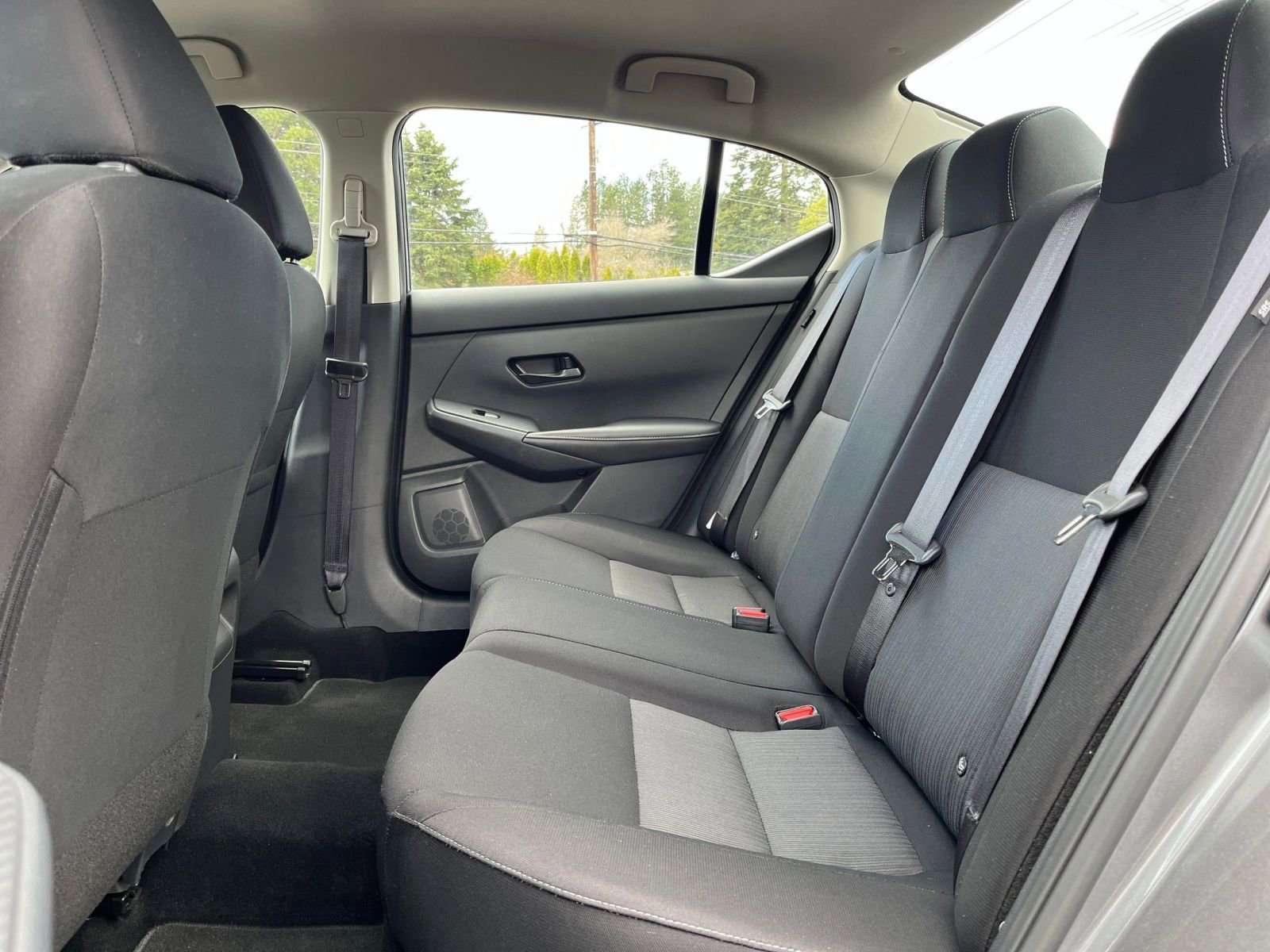 Used 2025 Nissan Sentra SV FWD image 23