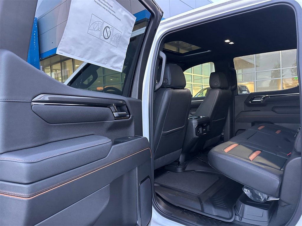 New 2025 GMC Sierra 1500 AT4 w/ AT4 Premium Package image 17
