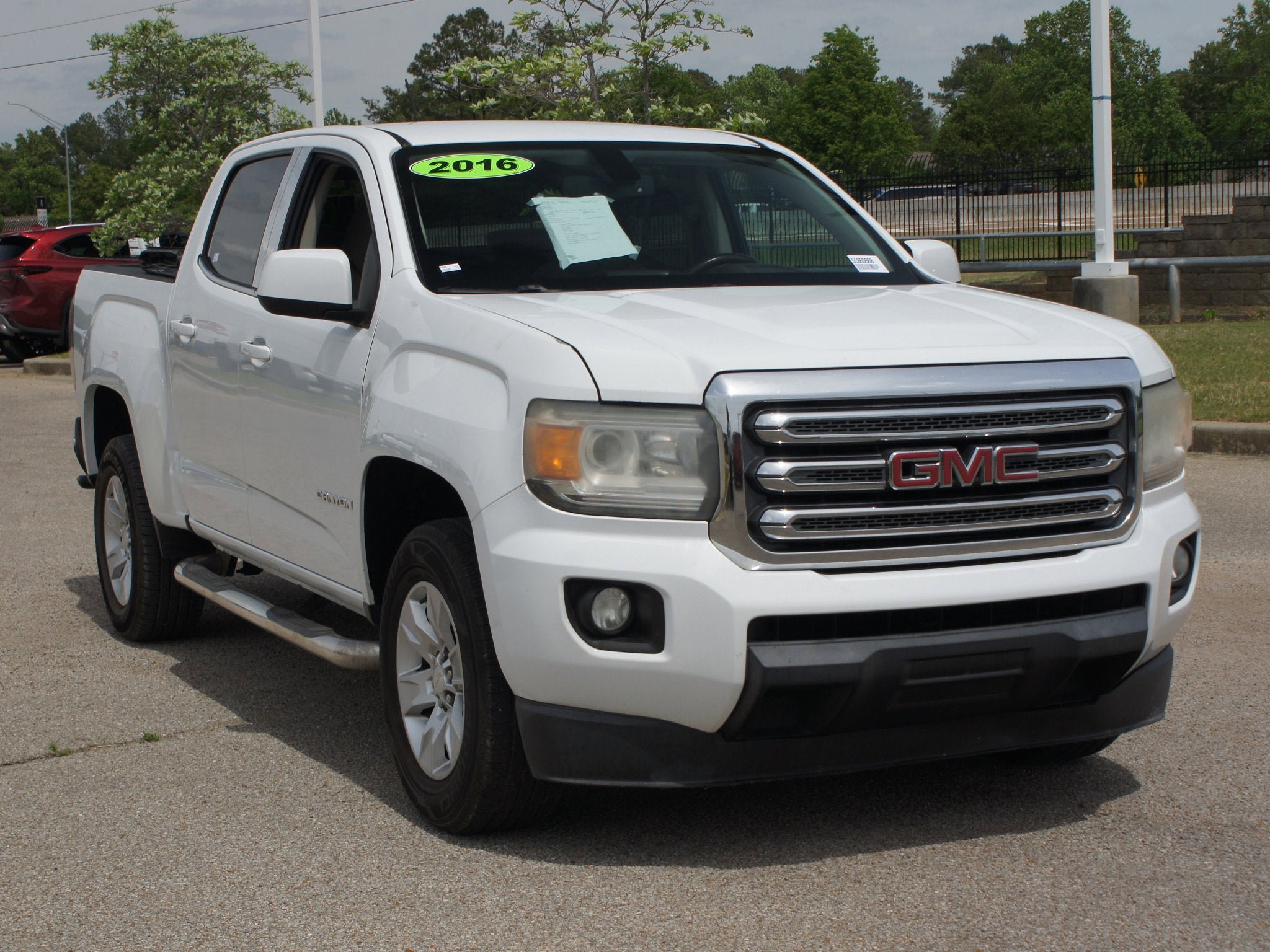 Used 2016 GMC Canyon SLE image 15