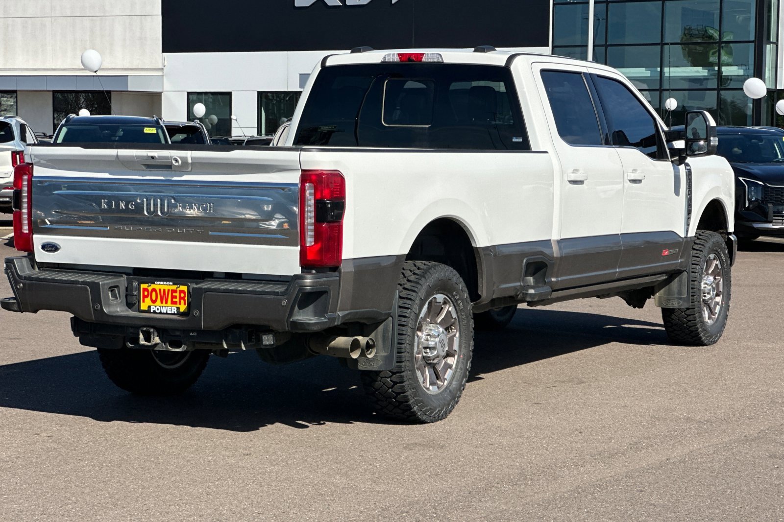 Used 2023 Ford F350 King Ranch w/ FX4 Off-Road Package image 4