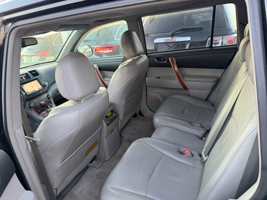 Used 2010 Toyota Highlander Limited image 10