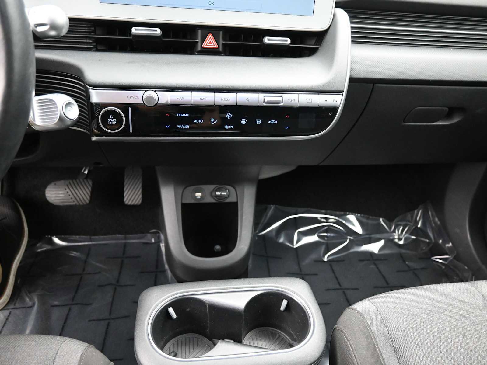 Used 2024 Hyundai Ioniq 5 SEL image 12