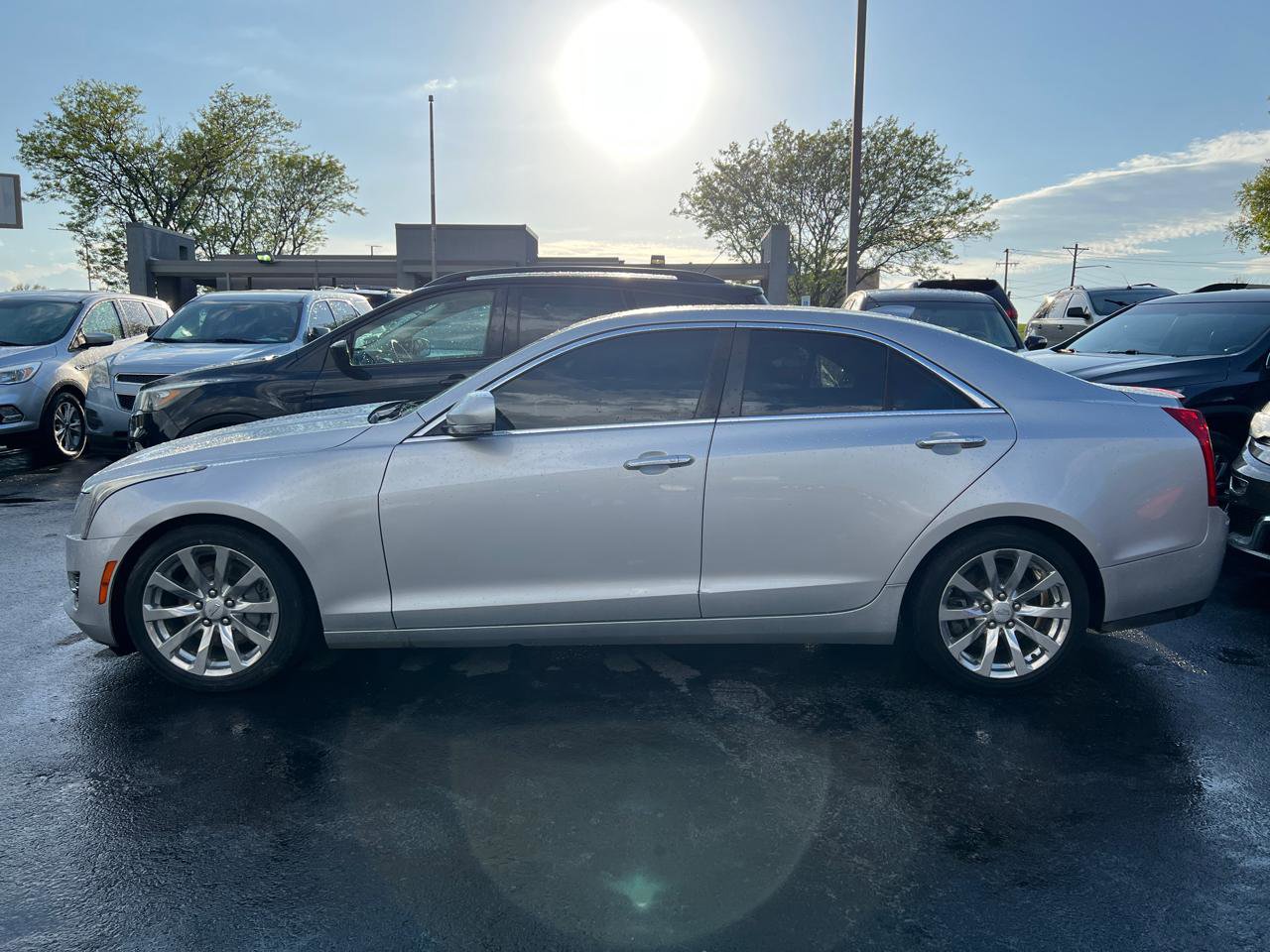 Used 2018 Cadillac ATS Luxury RWD image 2
