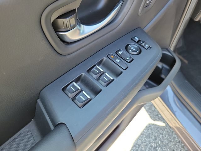 Certified 2025 Honda Pilot Black Edition image 9