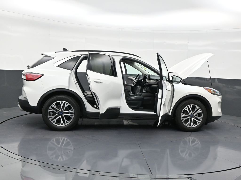 Used 2021 Ford Escape SEL w/ Technology Package FWD image 29