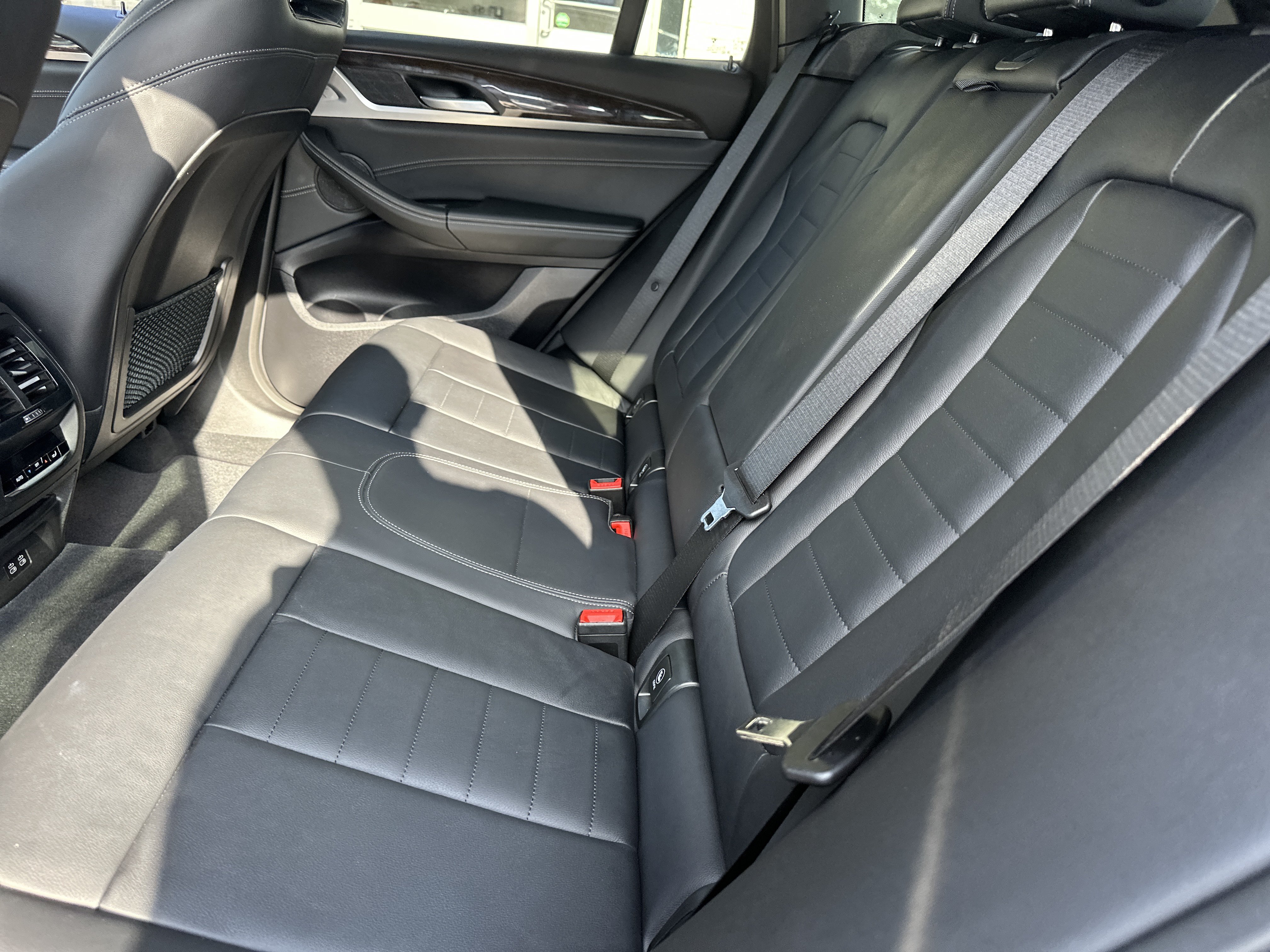 Used 2024 BMW X3 sDrive30i w/ Premium Package RWD image 10