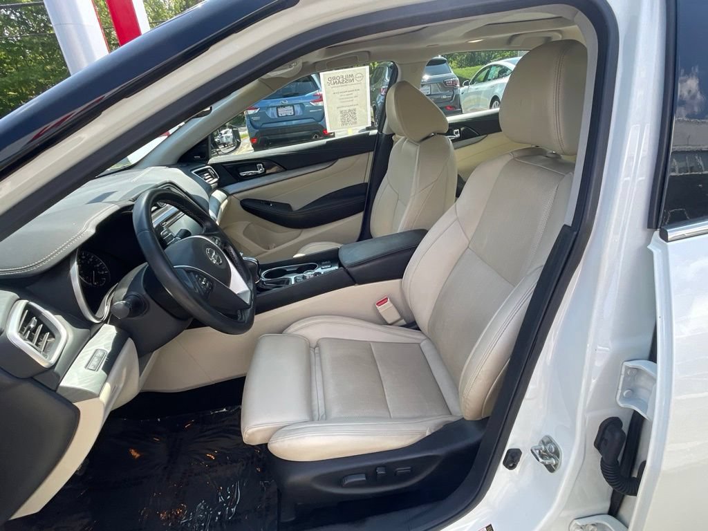 Used 2018 Nissan Maxima 3.5 SL FWD image 18