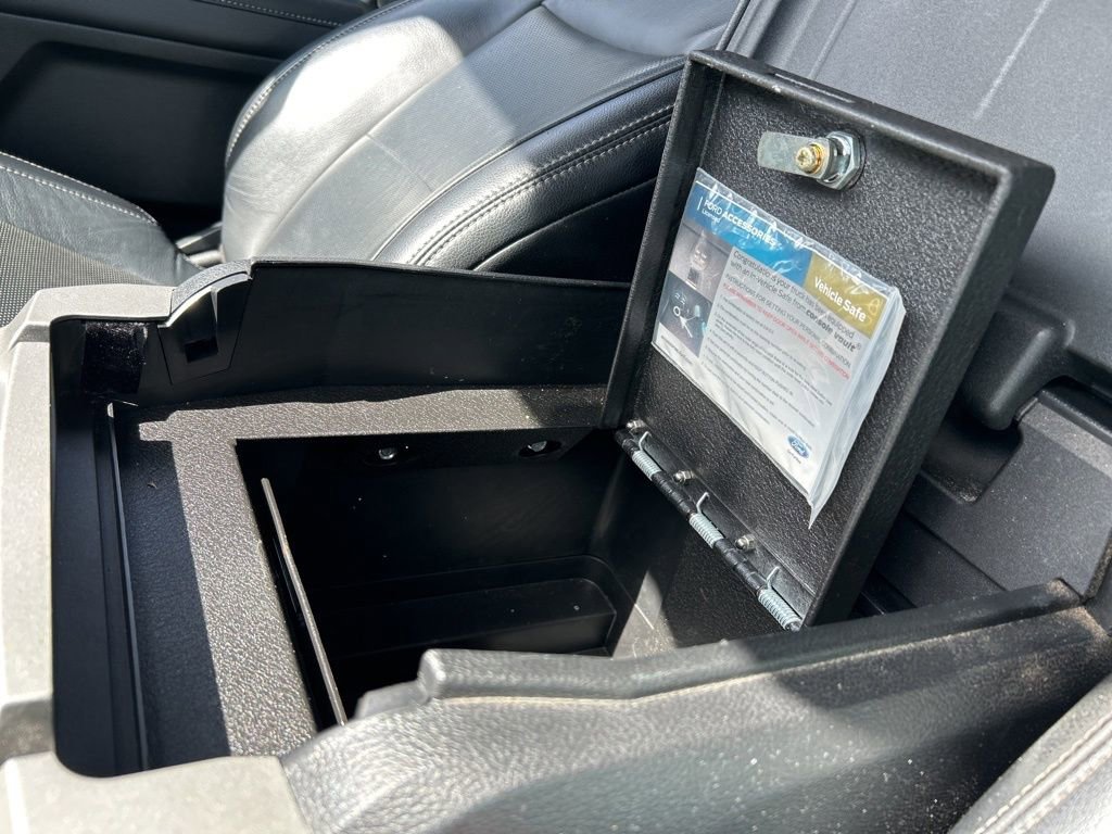 Used 2019 Ford F250 Lariat w/ Lariat Value Package image 37